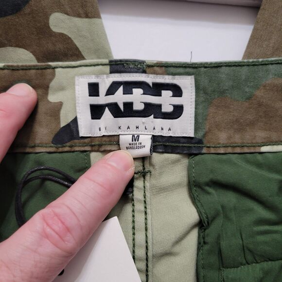 NWT KBB by KAHLANA Mid-Rise Straight Leg 'The Cargo Jogger' Camo Pants Relax MED - Picture 6 of 12